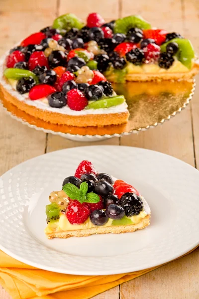 Torta com frutas — Fotografia de Stock