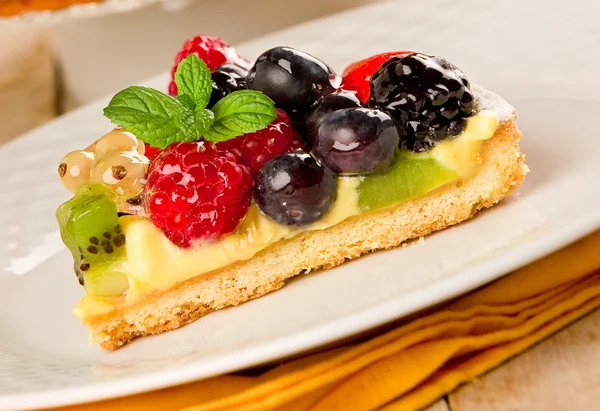 Pie with fruits — Stock Photo, Image