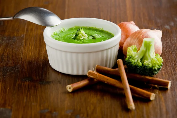 Суп брокколи — стоковое фото