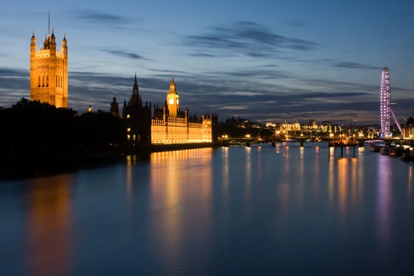 伦敦在晚上 免版税图库图片