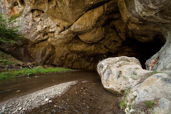 Bolii jeskyně v Rumunsku — Stock fotografie