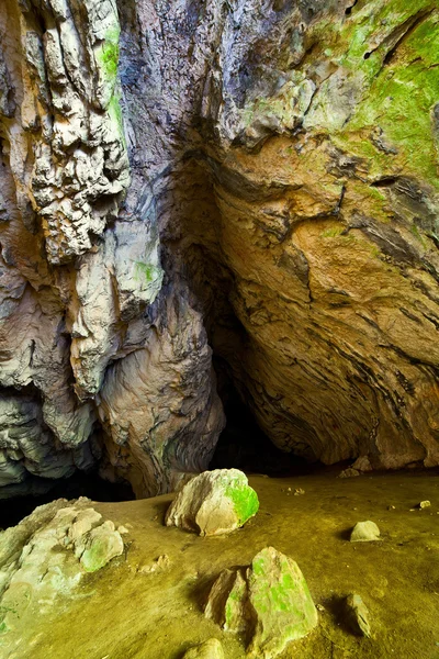 ルーマニアの bolii 洞窟 — ストック写真