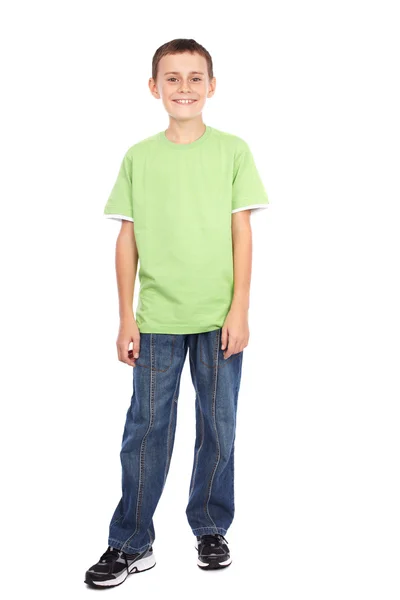 Мальчик в зеленой футболке — стоковое фото