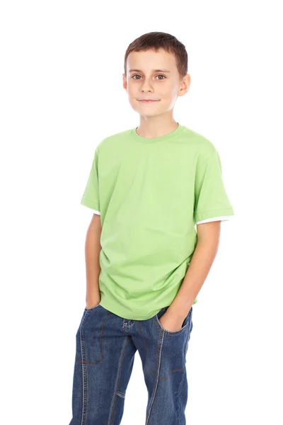 Мальчик в зеленой футболке — стоковое фото