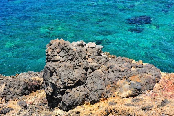 Paisaje marino rocoso —  Fotos de Stock