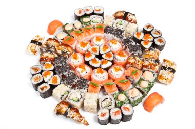 Sushi set - maki sushi farklı türleri ve rulolar