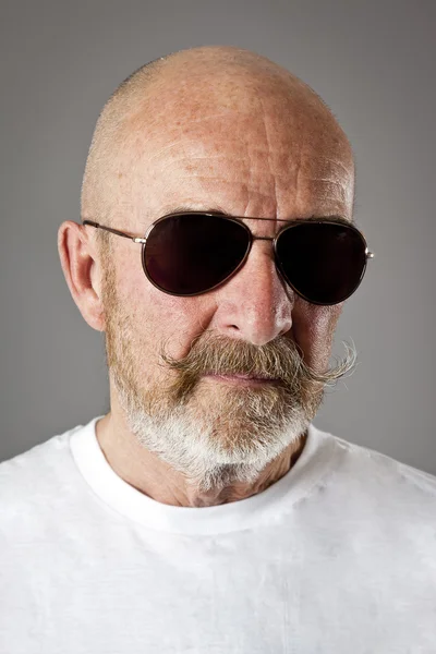 Yaşlı adam gözlük — Stok fotoğraf