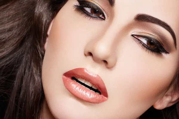 Orientální styl. smyslná Arabská žena model. krásná čistá pleť — Stock fotografie