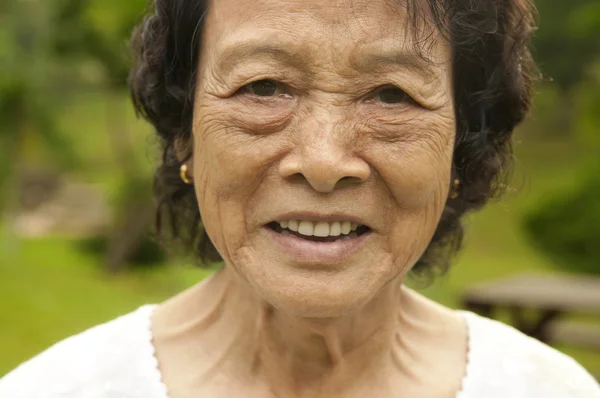 Ανώτερος γυναίκα της Ασίας — Φωτογραφία Αρχείου