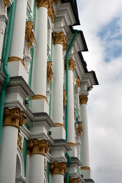 Architektur des Gebäudes Einsiedelei schließen — Stockfoto