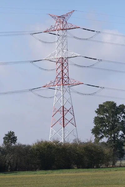 Yüksek Voltaj Hattı — Stok fotoğraf