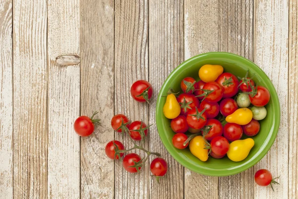 Grape and cherry tomatoes — Stock Photo, Image
