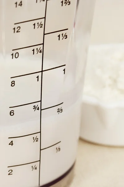 Mandlové mléko v mixéru — Stock fotografie