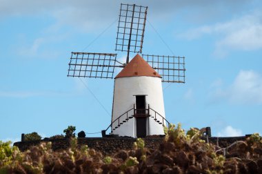 Lanzarote tipik yel değirmeni