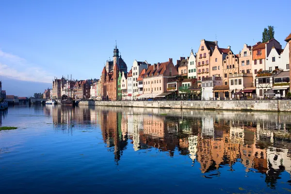 Gdansk eski kent merkezi ve motlawa Nehri — Stok fotoğraf
