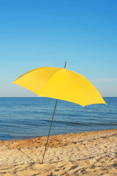 Yellow parasol — Stock Photo, Image