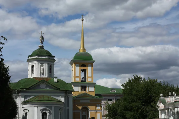 在地产 kuskovo 寺的视图 — 图库照片