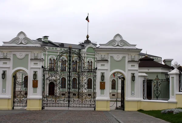 A Kazan Kremlin Palace elnöki (egykori kormányzója) — Stock Fotó
