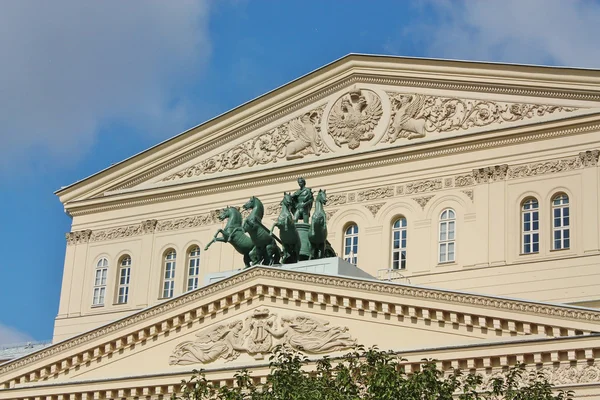 Бронзовая квадрига Большого театра Петра Клодта — стоковое фото