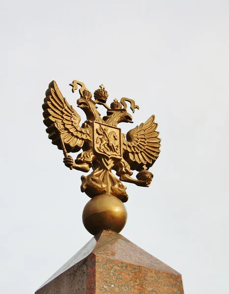 Státní znak Ruska v bronzu — Stock fotografie