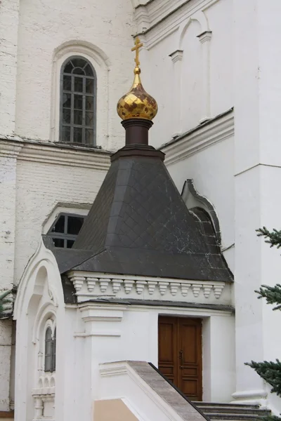 Ingången ortodoxa katedralen — Stockfoto