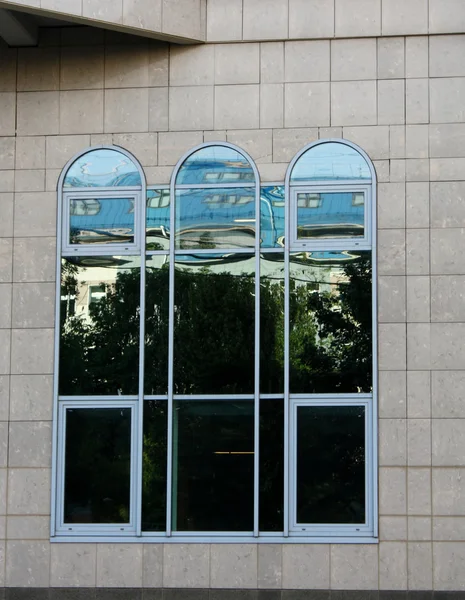 Okno nowoczesnego budynku — Zdjęcie stockowe