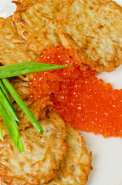 Crêpes au caviar rouge — Photo