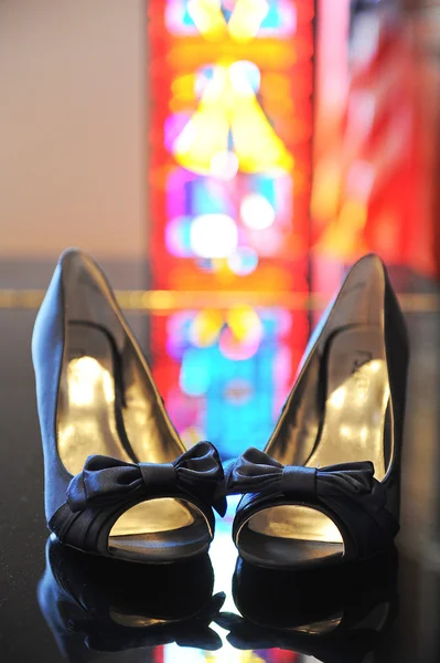 Голубые свадебные туфли — стоковое фото