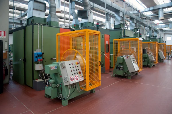 Moderno impianto industriale automatizzato — Foto Stock