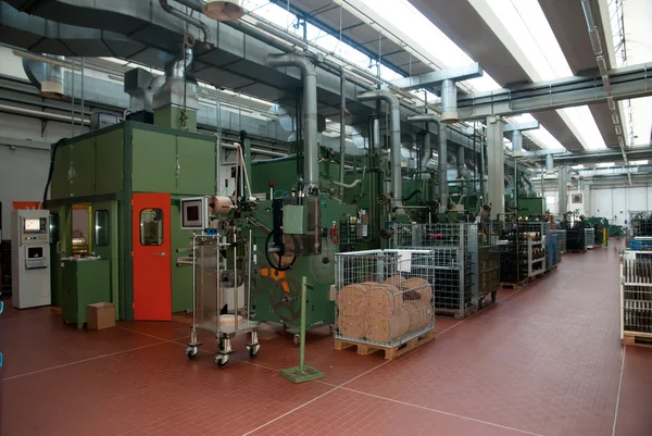 Moderne geautomatiseerde fabriek plant — Stockfoto