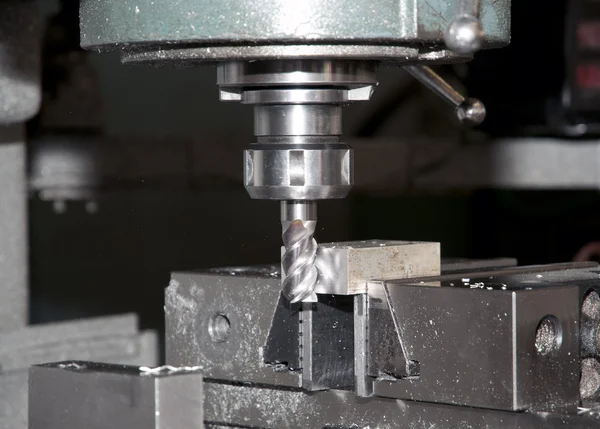 CNC de perforación y fresado en taller — Foto de Stock