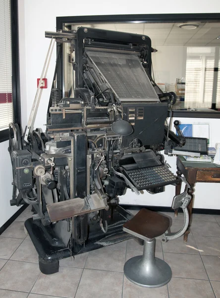 Typecasting machine (Intertype) — Stock Photo, Image