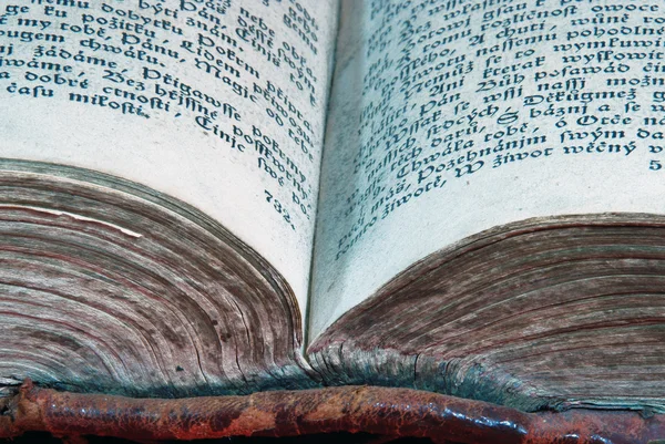 Древняя Библия — стоковое фото