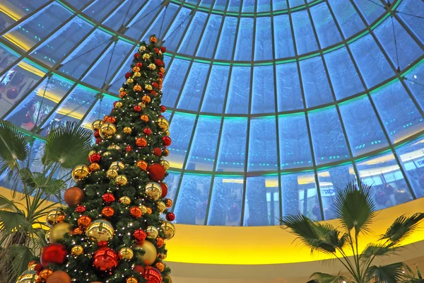 Navidad en el centro comercial —  Fotos de Stock
