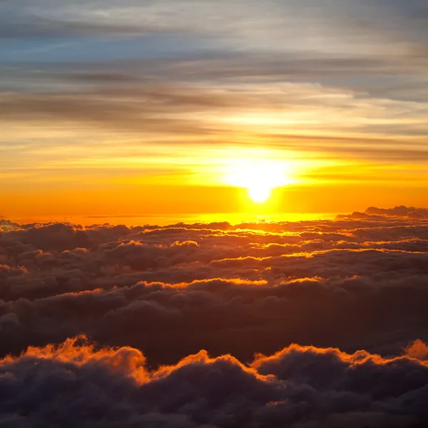 Sonnenuntergangswolken — Stockfoto