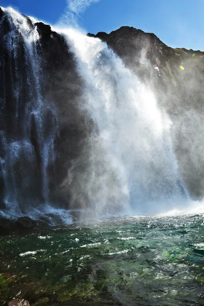 Водопад — стоковое фото