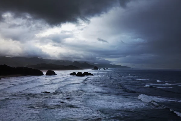 바다에 떠도는 폭풍 — 스톡 사진