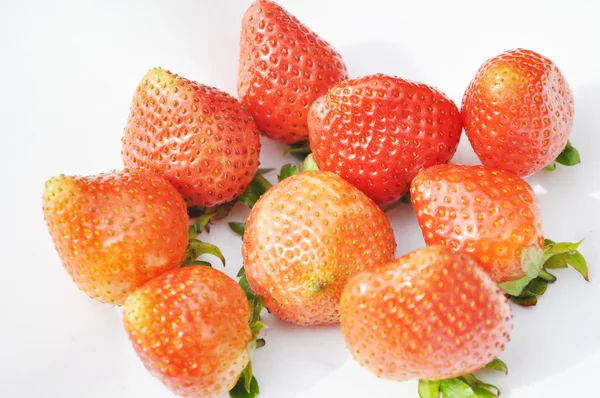 The fresh luscious red strawberries — Stock Photo, Image