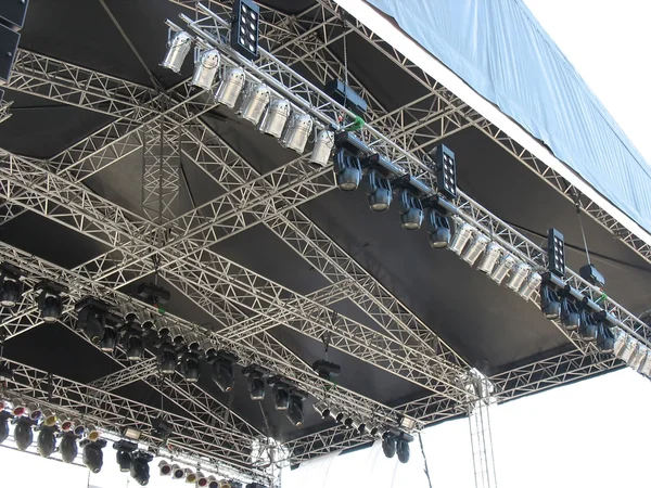 Estruturas do equipamento de iluminação de palco — Fotografia de Stock