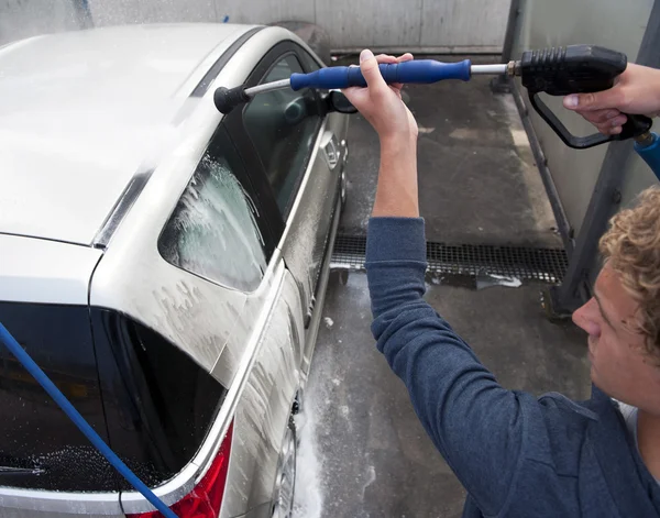 Mycie samochodu — Zdjęcie stockowe