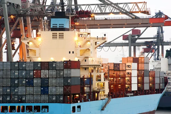 Containerschiff — Stockfoto