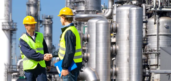 Petrochemical contractors — Stock Photo, Image