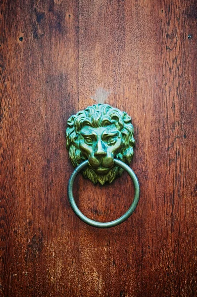 Decoratieve deurknop — Stockfoto