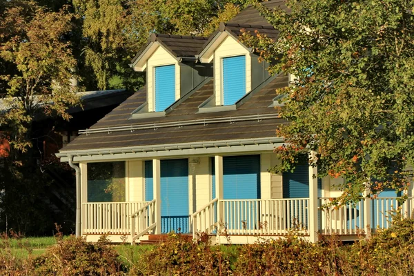 Haus blau — Stockfoto