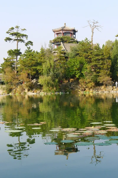 Kínai park pavilon — Stock Fotó