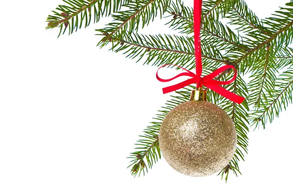 Bolas de Navidad colgando del árbol — Foto de Stock