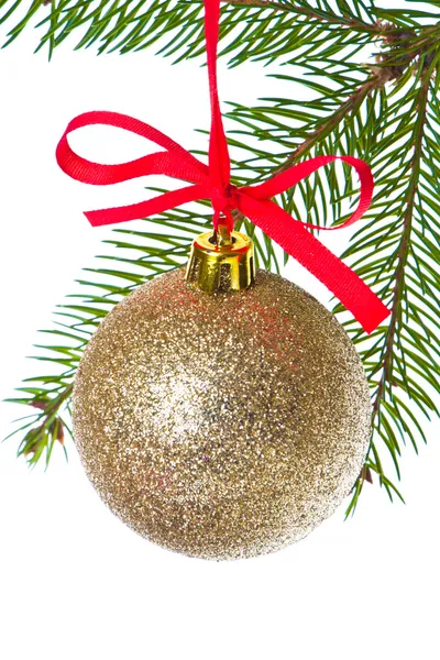 挂在树上的圣诞球 — 图库照片