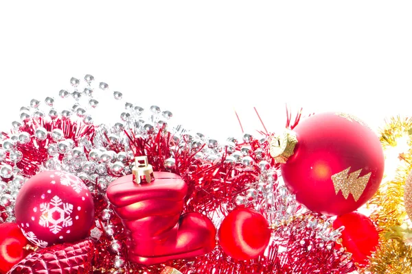 Weihnachtskugeln und Lametta — Stockfoto