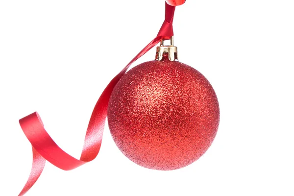 Bola de Natal com fita — Fotografia de Stock