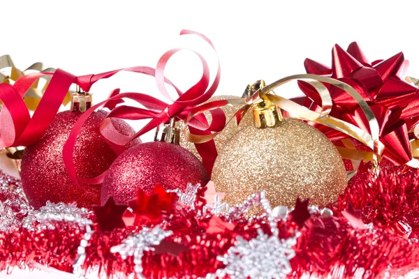 Julgranskulor med band och glitter — Stockfoto